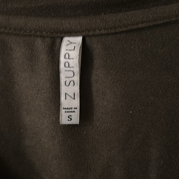 Dark green suede short sleeve shirt - Picture 3 of 4